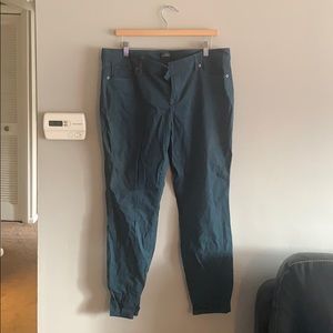 The Limited Ankle Pants Women’s Size 14R